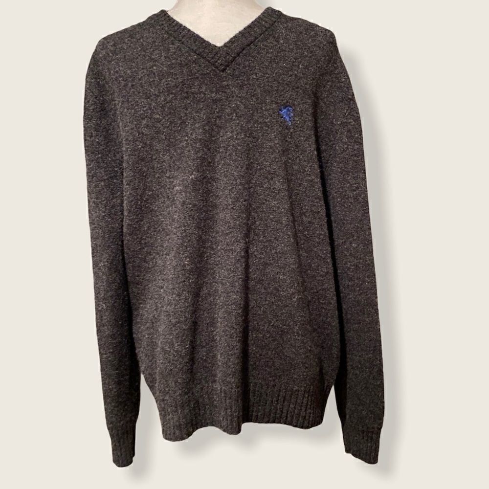 Express 100% Lambs Wool Sweater Size XL